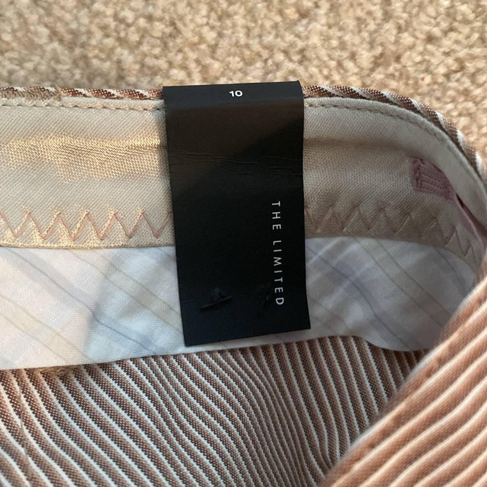 The limited NWT Cassidy fit super wide leg size 10 pants - Picture 6 of 11